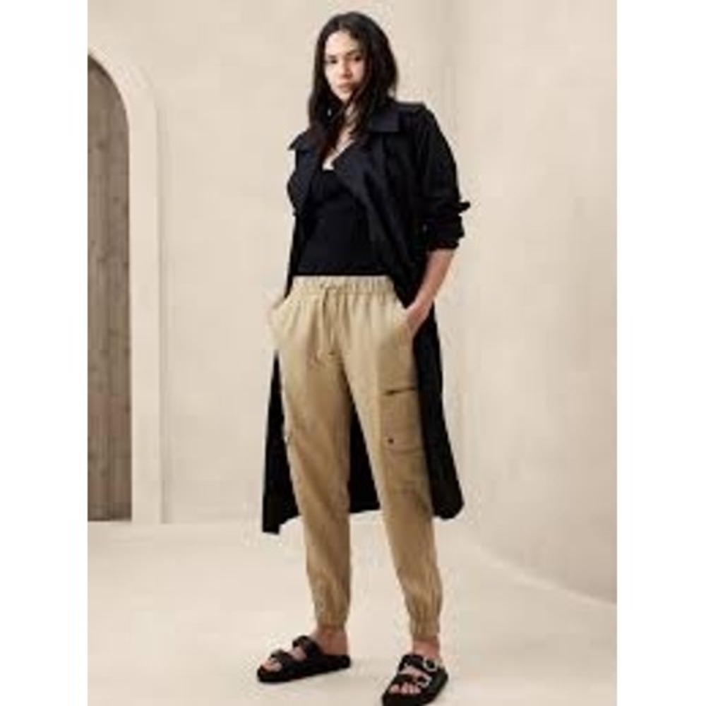 Banana Republic Petite S Khaki Tan Lyocell Cargo Joggers Drawstring Pants NWT